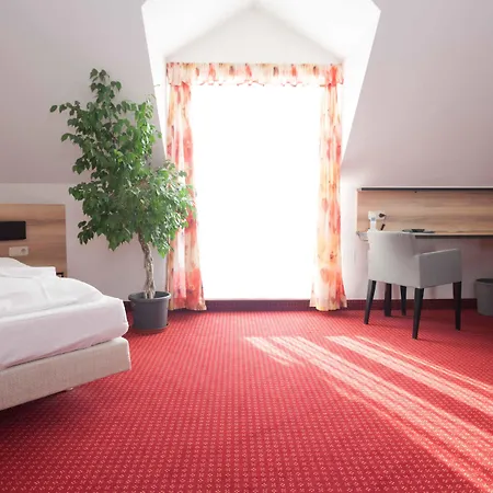 Hotel 3 Linden-3